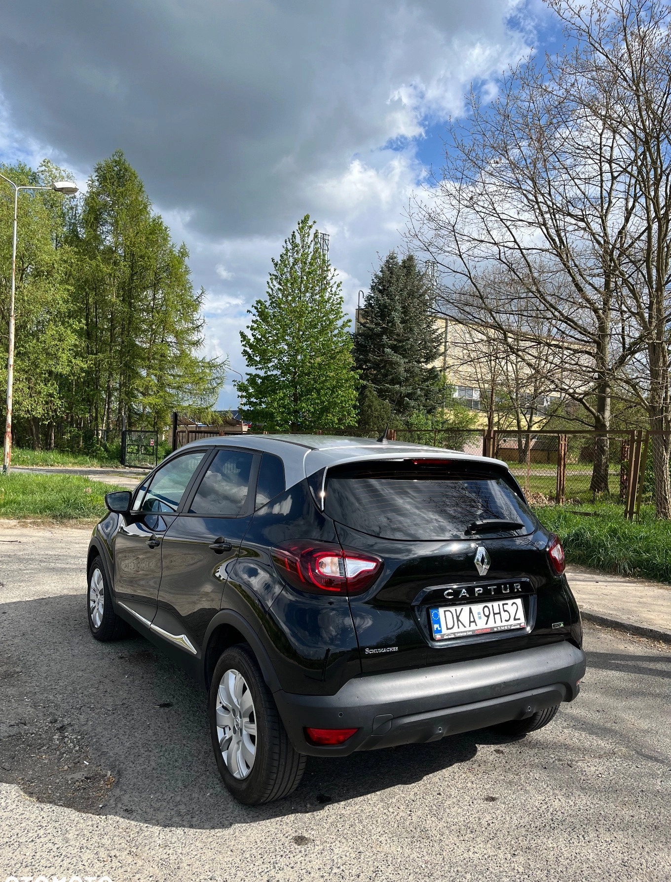 Renault Captur cena 52900 przebieg: 63000, rok produkcji 2017 z Chorzów małe 92